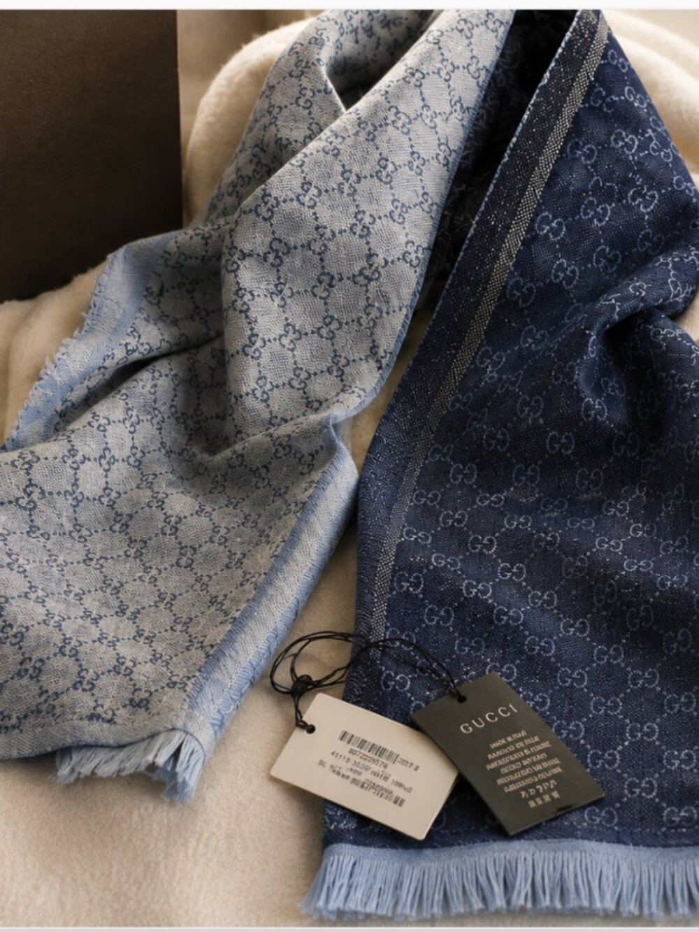 GUCCI GG Monogram Jacquard Fringe Scarf Shawl Blue Gray Unisex Made In Italy NWT